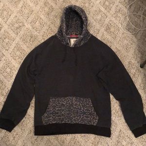 Men’s XL hoodie (Fits more like a large)